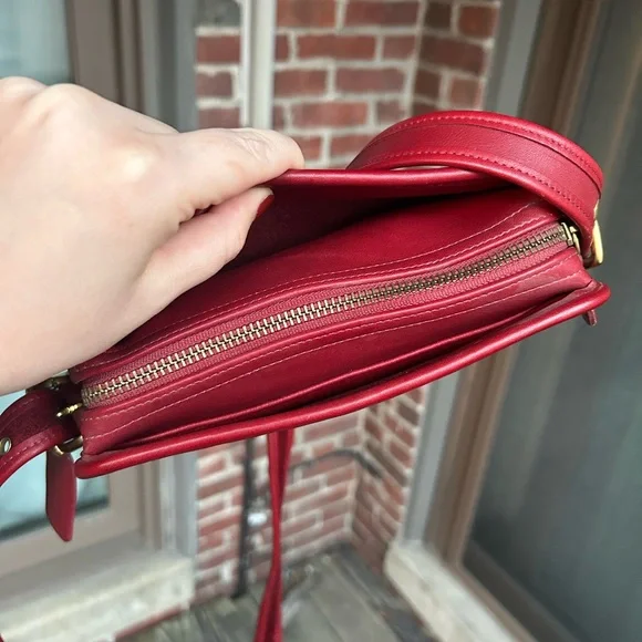 Vintage coach 9167 over counter camera bag crossbody red leather retro y2 legacy - Picture 11 of 14